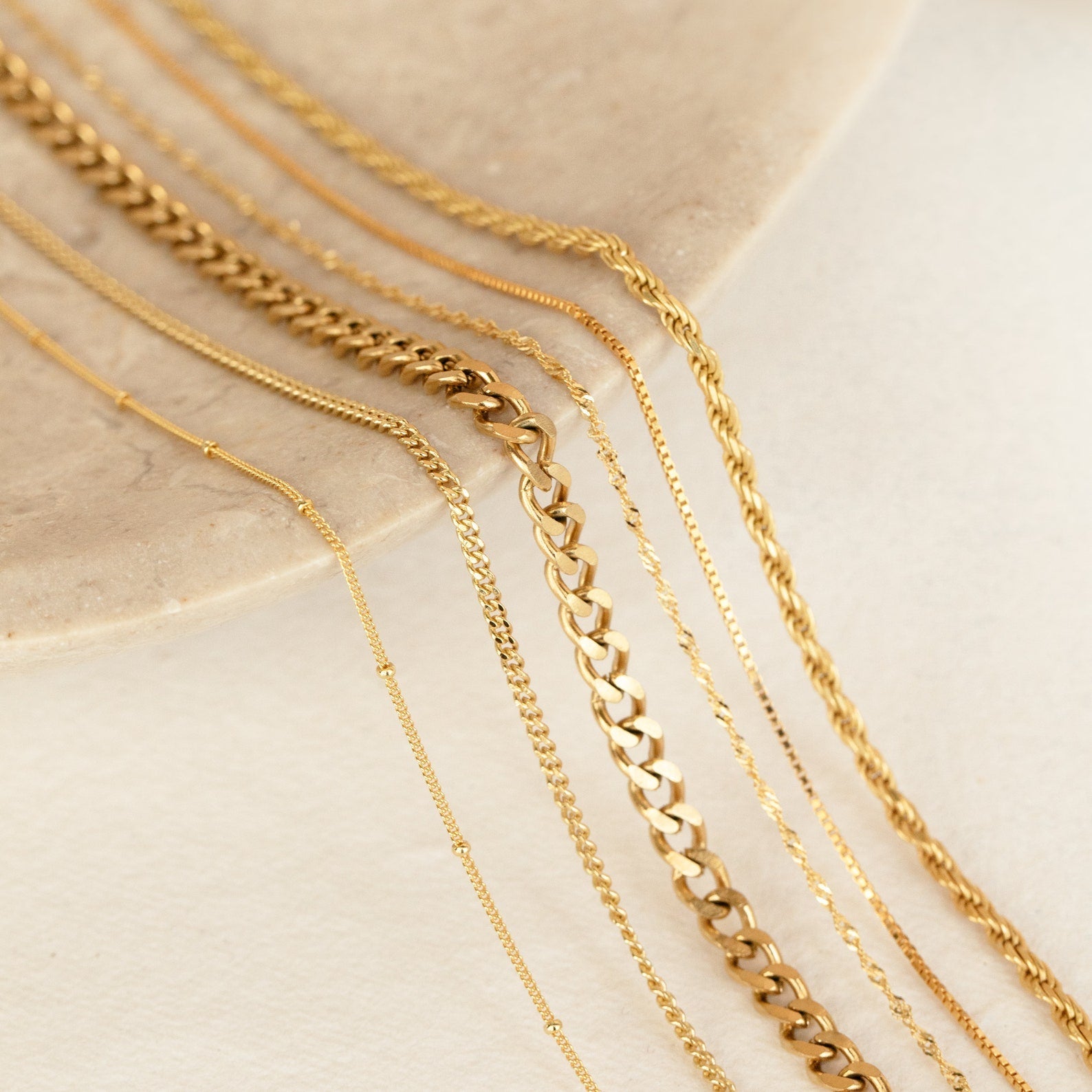 Essential_Necklace_Chains